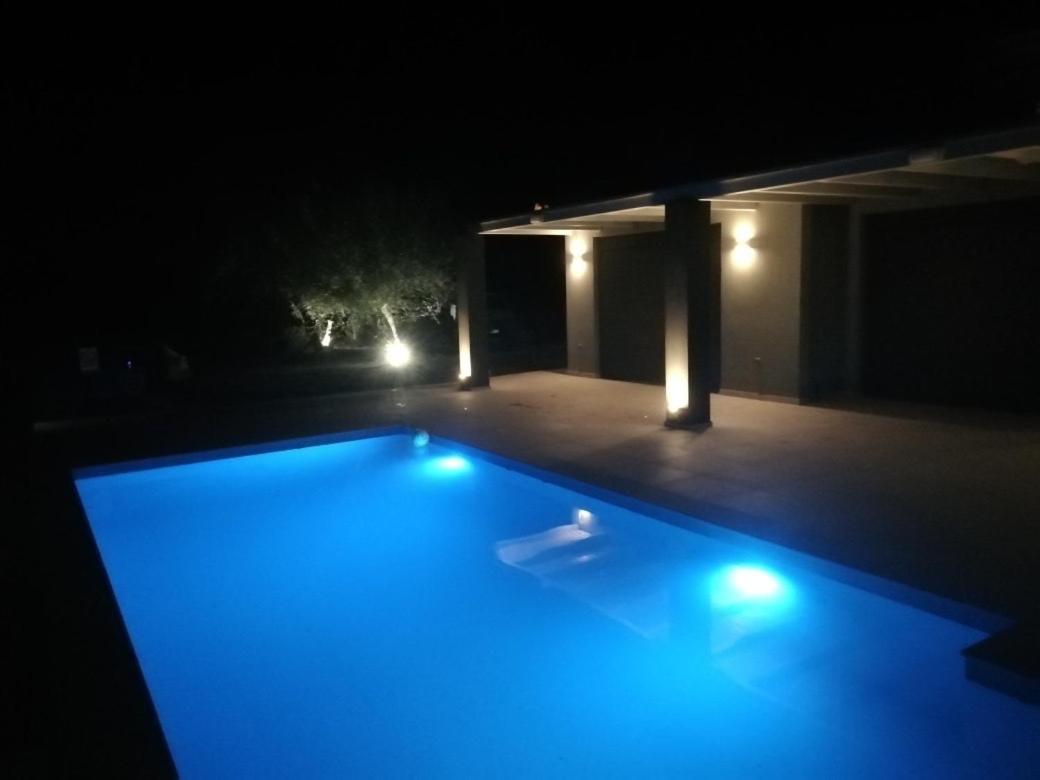 Avithos Blue Villas Свороната Екстер'єр фото